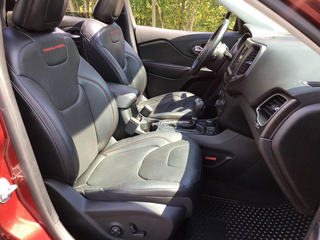 used 2019 Jeep Cherokee car, priced at $21,499