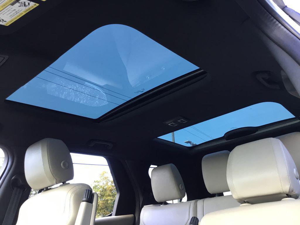 used 2020 Land Rover Discovery car, priced at $17,999