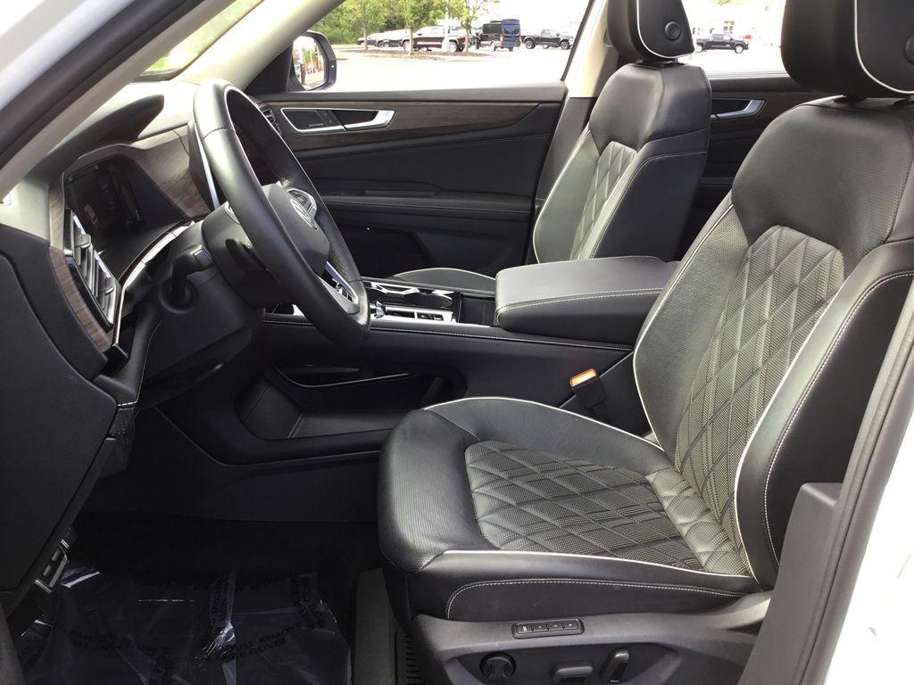 used 2024 Volkswagen Atlas car, priced at $41,899