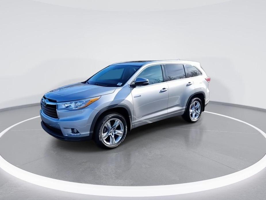 used 2015 Toyota Highlander Hybrid car, priced at $17,997