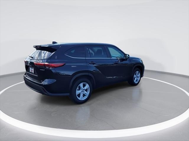 used 2023 Toyota Highlander Hybrid car, priced at $38,999