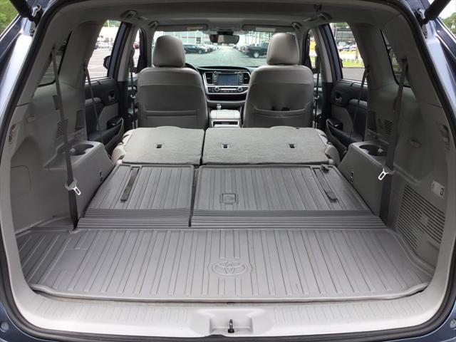 used 2019 Toyota Highlander car, priced at $22,999
