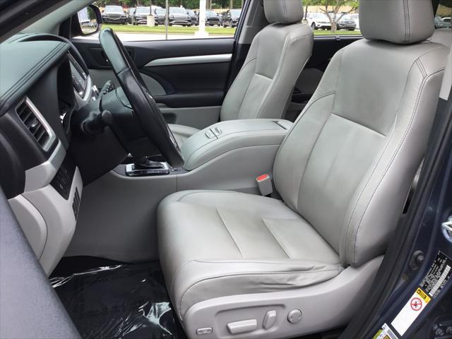 used 2019 Toyota Highlander car, priced at $22,999