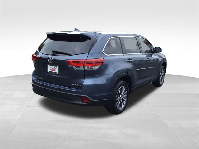 used 2019 Toyota Highlander car, priced at $22,999