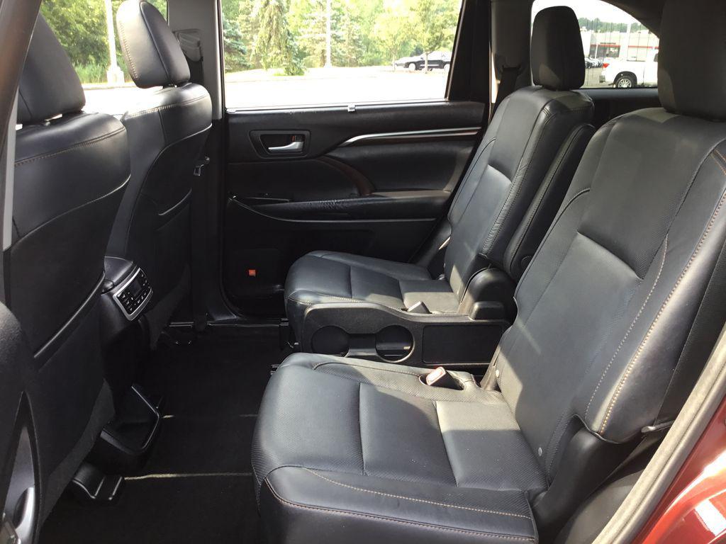 used 2015 Toyota Highlander car, priced at $18,799