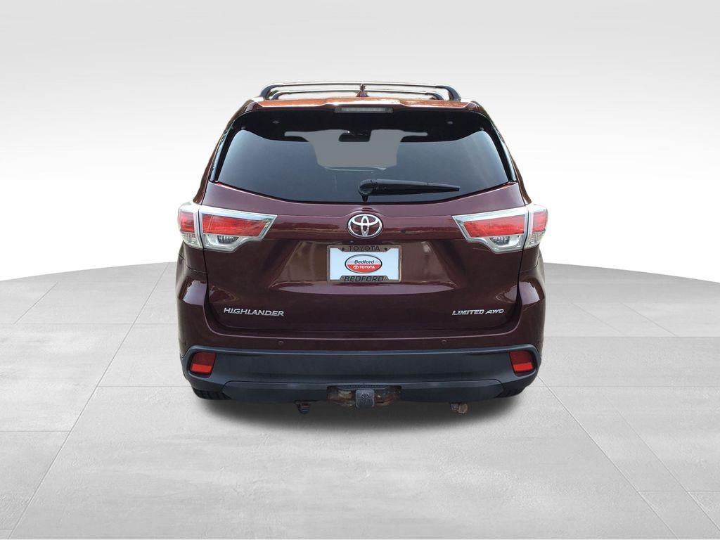 used 2015 Toyota Highlander car, priced at $18,799