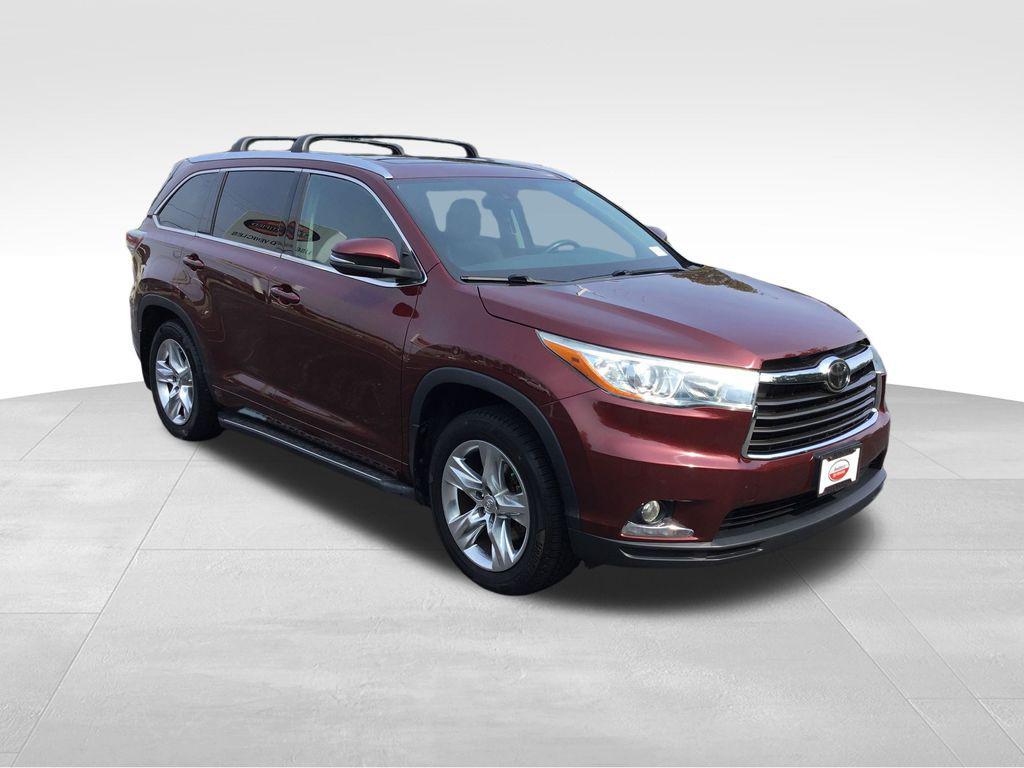 used 2015 Toyota Highlander car, priced at $18,799
