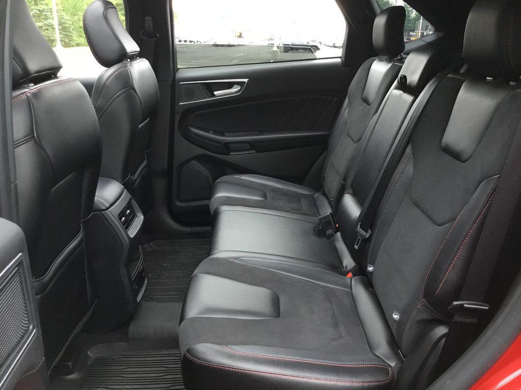 used 2024 Ford Edge car, priced at $34,299