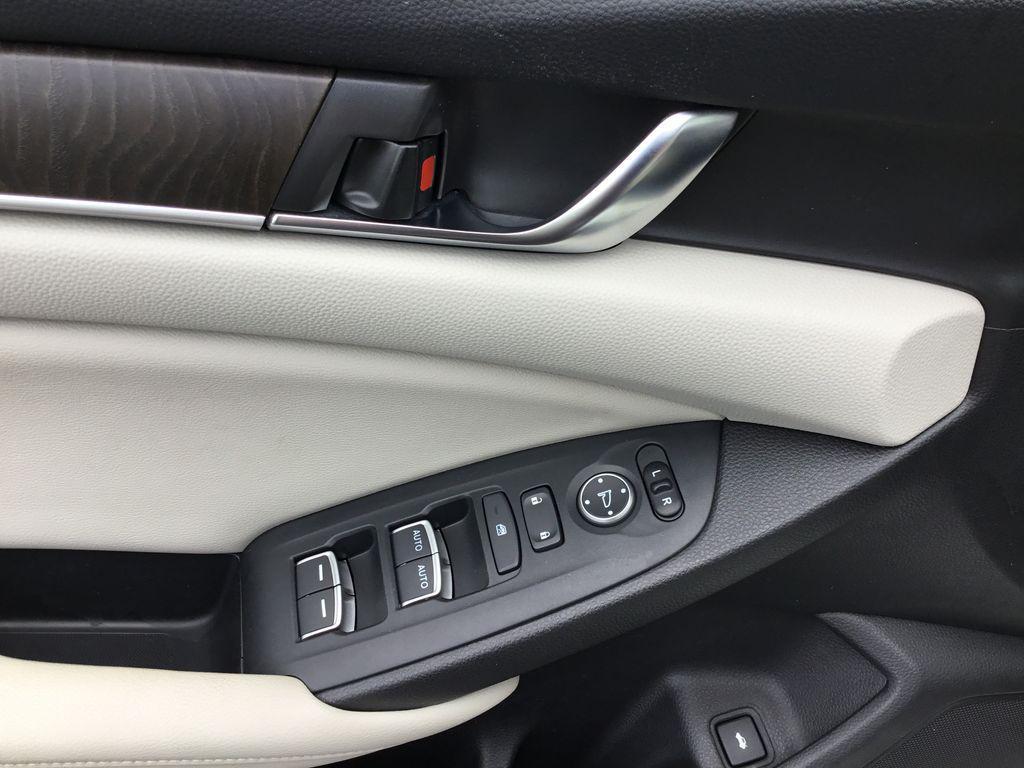 used 2018 Honda Accord Hybrid car, priced at $18,999