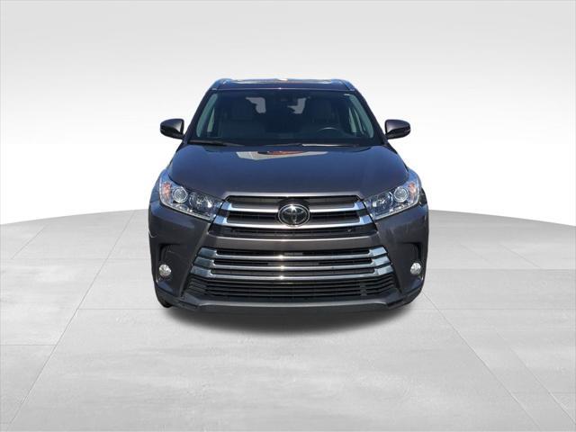 used 2018 Toyota Highlander car, priced at $23,799