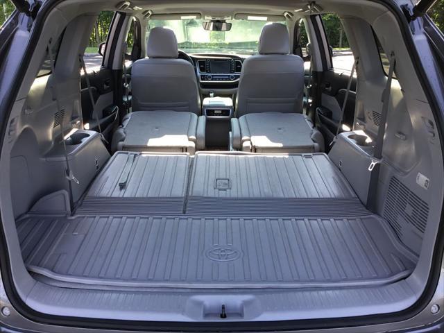 used 2018 Toyota Highlander car, priced at $23,799