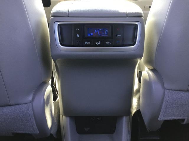 used 2018 Toyota Highlander car, priced at $23,799