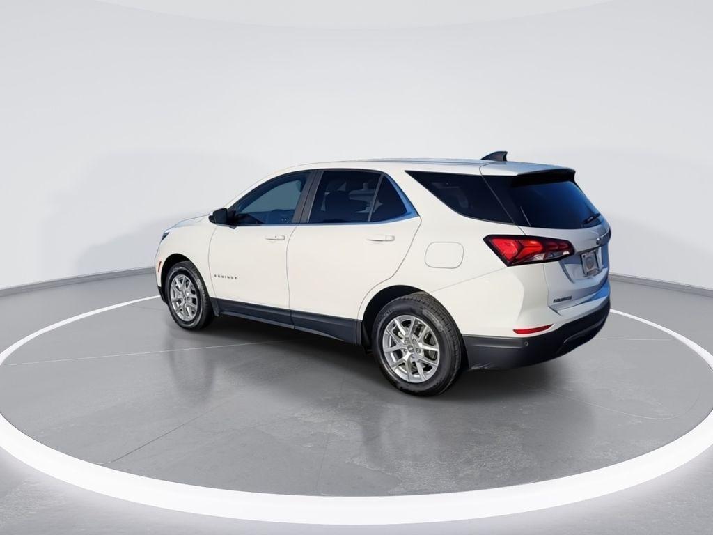 used 2022 Chevrolet Equinox car, priced at $17,877