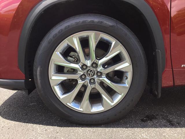 used 2024 Toyota Highlander Hybrid car, priced at $50,499