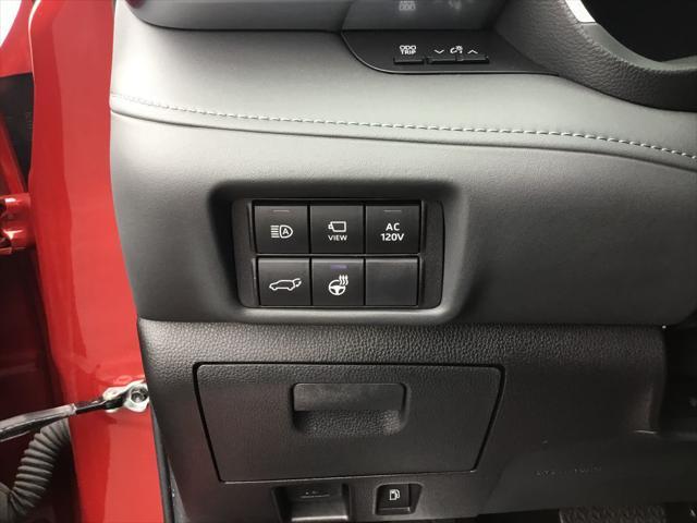 used 2024 Toyota Highlander Hybrid car, priced at $50,499