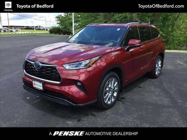 used 2024 Toyota Highlander Hybrid car, priced at $50,499