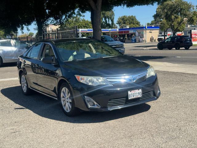 used 2012 Toyota Camry Hybrid car, priced at $7,998