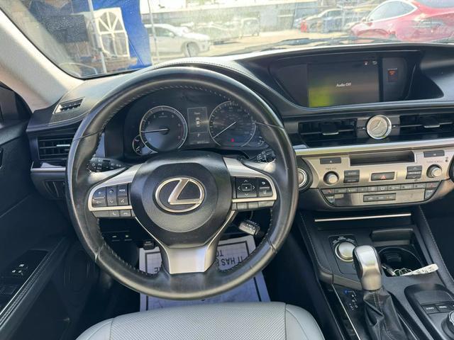 used 2017 Lexus ES 350 car, priced at $18,877