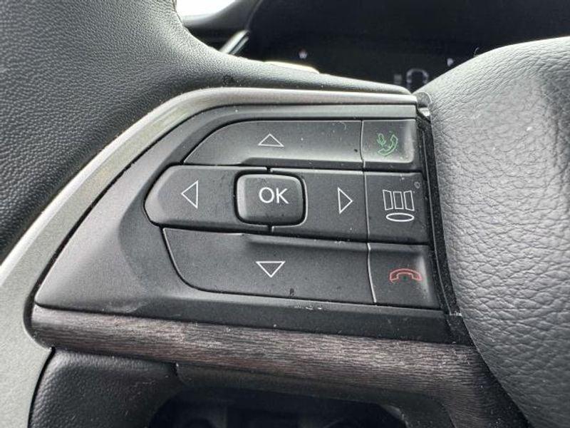 used 2022 Jeep Grand Cherokee L car, priced at $39,995