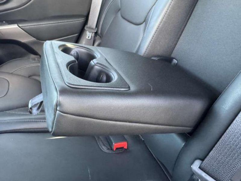 used 2022 Jeep Cherokee car, priced at $28,900