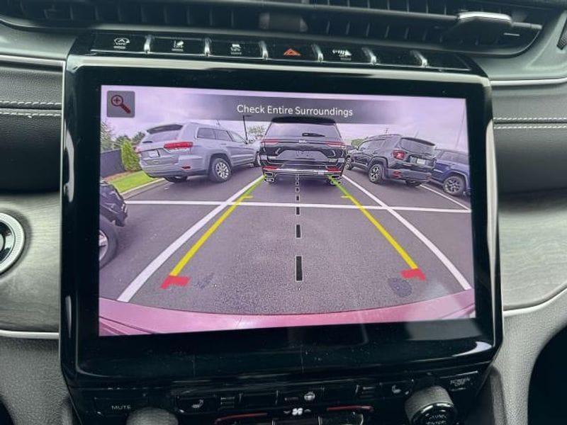 used 2023 Jeep Grand Cherokee car, priced at $34,395