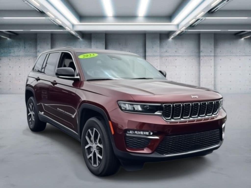 used 2023 Jeep Grand Cherokee car, priced at $34,395