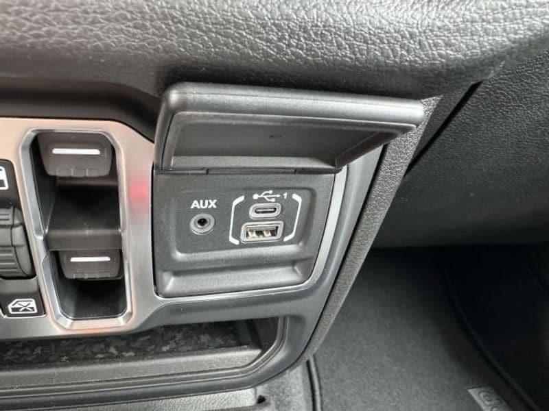 new 2025 Jeep Wrangler car, priced at $47,474