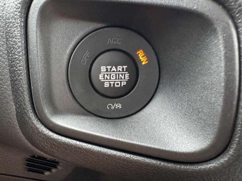 new 2025 Jeep Wrangler car, priced at $47,474