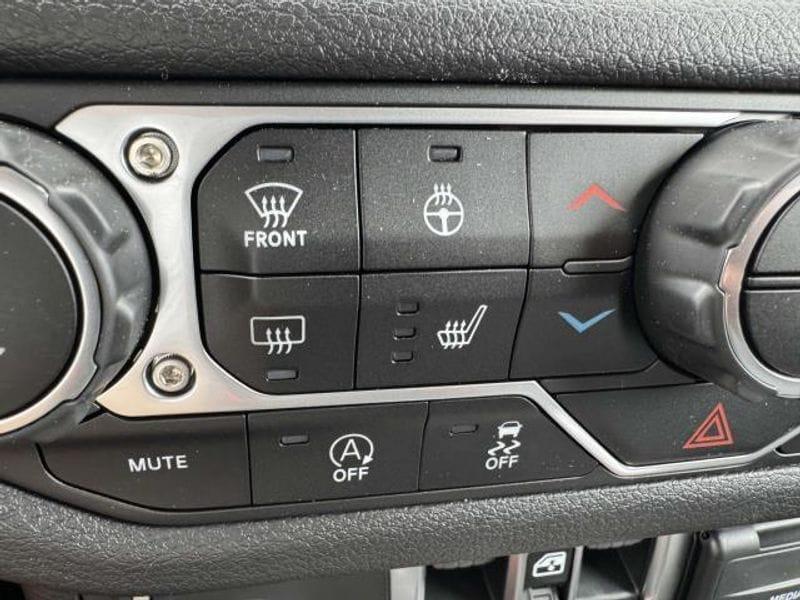 new 2025 Jeep Wrangler car, priced at $47,474