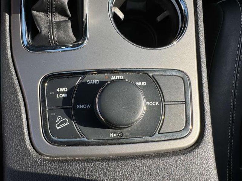 used 2021 Jeep Grand Cherokee car, priced at $32,995