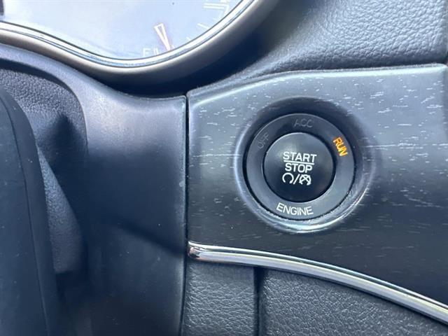 used 2015 Jeep Grand Cherokee car, priced at $14,795