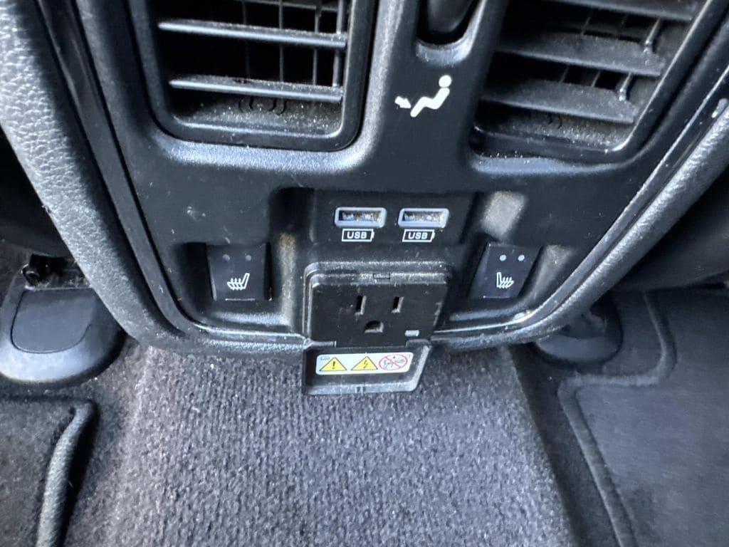 used 2015 Jeep Grand Cherokee car, priced at $15,495