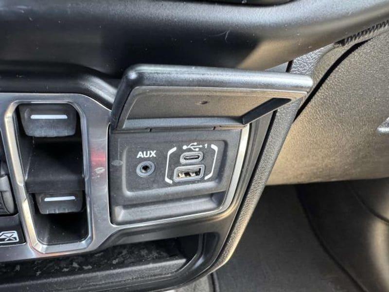 used 2022 Jeep Wrangler Unlimited car, priced at $33,900