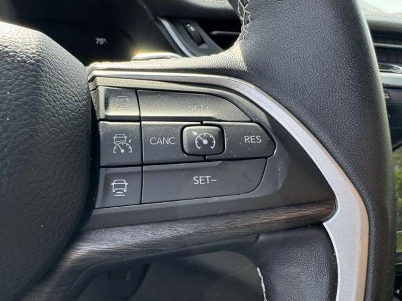 used 2022 Jeep Grand Cherokee car, priced at $46,495
