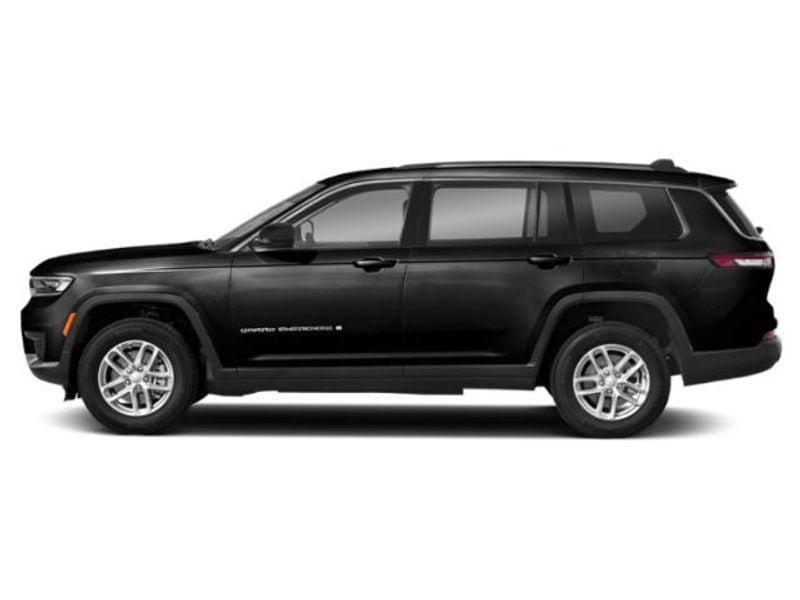 new 2023 Jeep Grand Cherokee L car, priced at $45,561