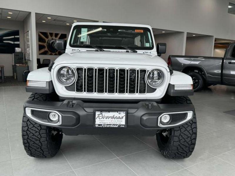 new 2025 Jeep Wrangler car, priced at $57,728