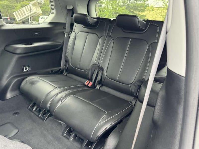 used 2022 Jeep Grand Cherokee L car, priced at $37,995
