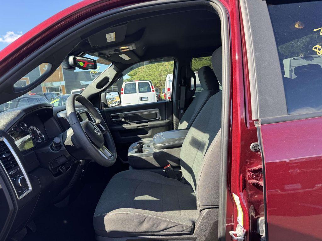 used 2022 Ram 1500 Classic car, priced at $35,995