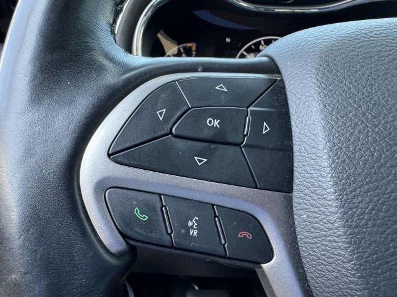 used 2021 Jeep Grand Cherokee car, priced at $25,995