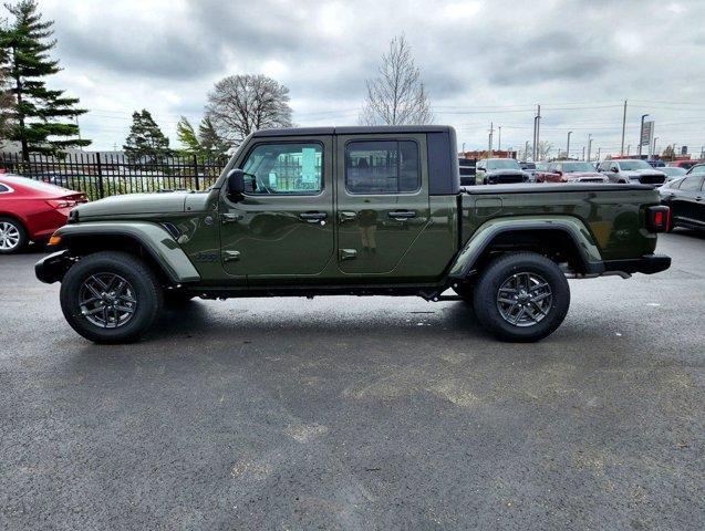 new 2024 Jeep Gladiator car, priced at $45,651