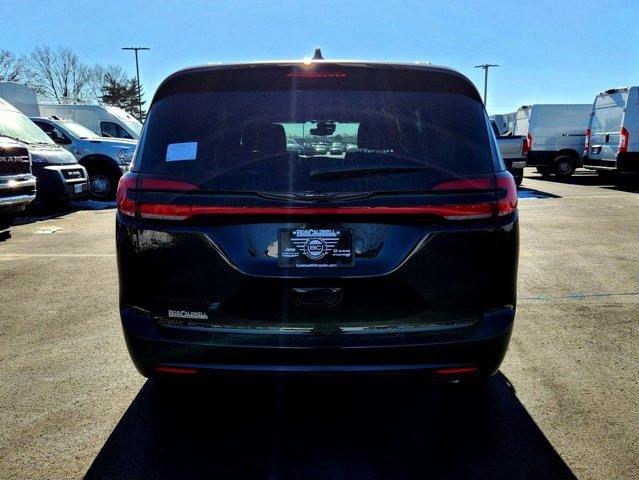 new 2025 Chrysler Pacifica car, priced at $50,283