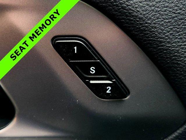 new 2025 Chrysler Pacifica car, priced at $45,651