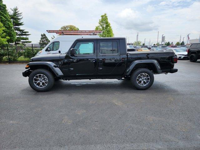 new 2024 Jeep Gladiator car, priced at $47,399