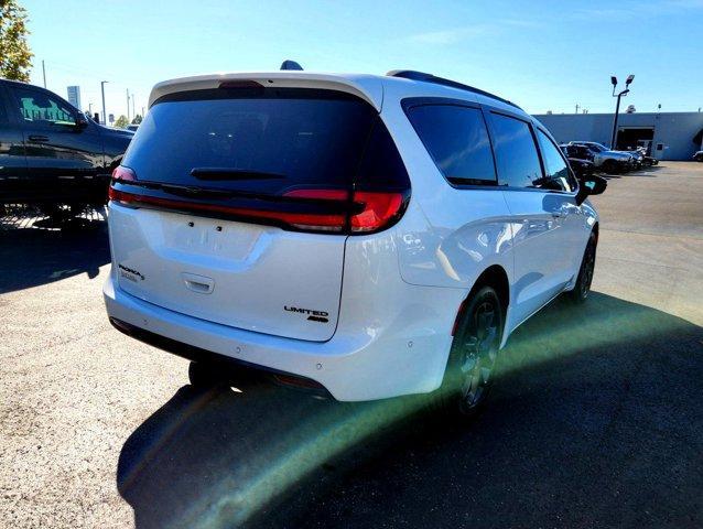 new 2023 Chrysler Pacifica car, priced at $44,588