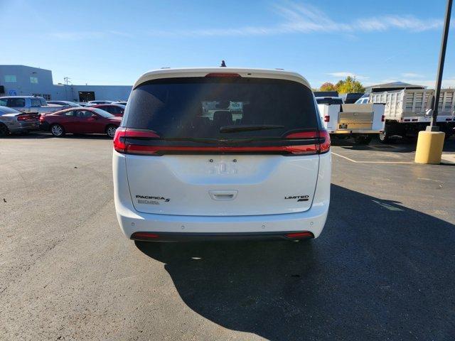 new 2023 Chrysler Pacifica car, priced at $44,998