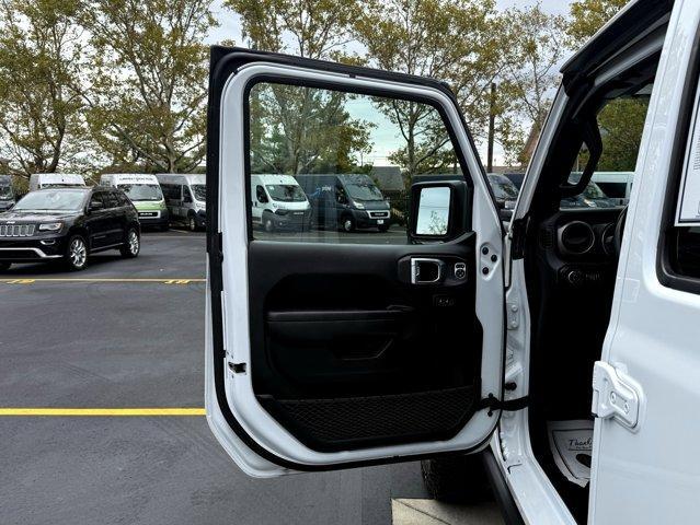 used 2021 Jeep Gladiator car, priced at $30,893