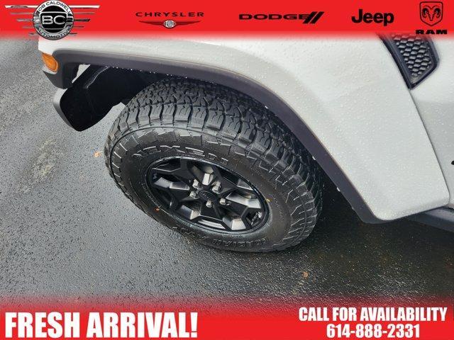 used 2021 Jeep Gladiator car, priced at $34,011