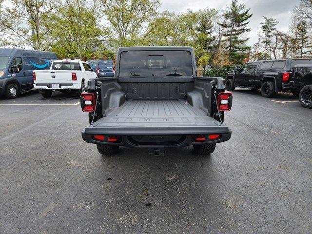 new 2022 Jeep Gladiator car, priced at $46,298