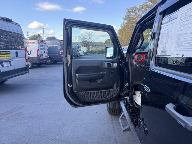 used 2021 Jeep Wrangler Unlimited car, priced at $28,549