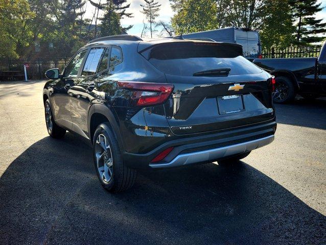 used 2024 Chevrolet Trax car, priced at $20,998